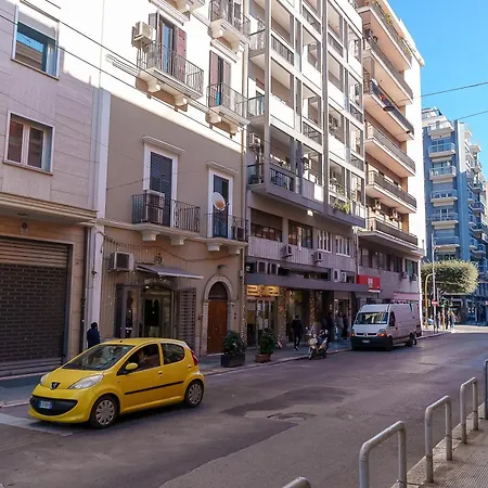 Via Prospero Petroni 9 - Stazione - Pensión 3*