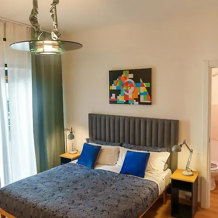 Casa de hóspedes Via Prospero Petroni 9 - Stazione - 3*